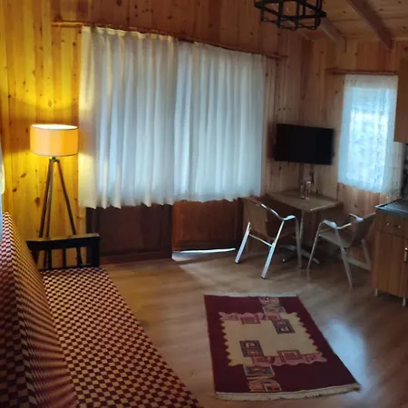 Olive Garden Bungalow Semesterbostad *